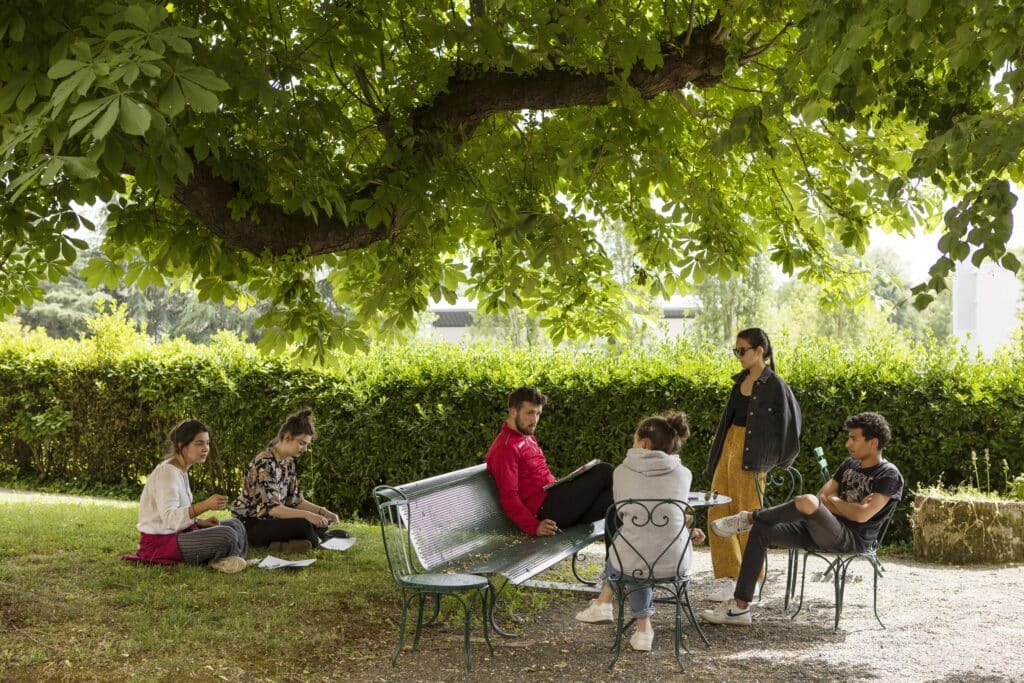 Ambiance à l'iffeurope à Angers, l'institut de formation de Fondacio.